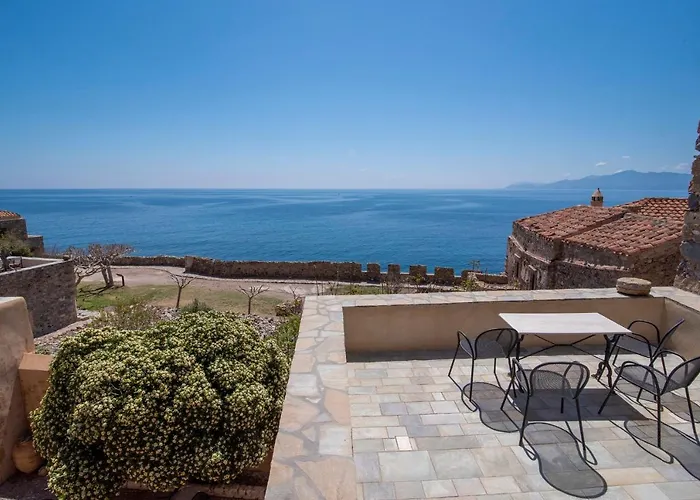 Goulas Traditional Guesthouse Monemvasia photo