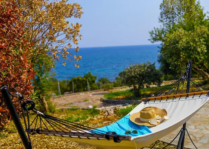 Alethea'S Sea View Apartment Kalamaki  photo