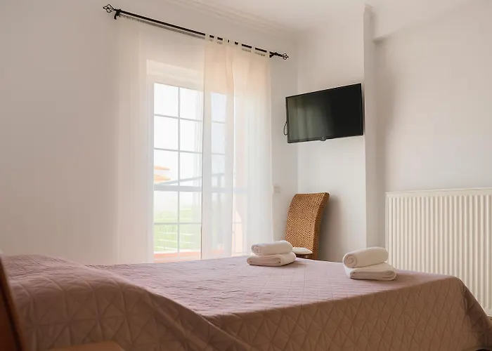 Фото Hary'S House Cozy Getaway 5 Min From The Beach Kardamas