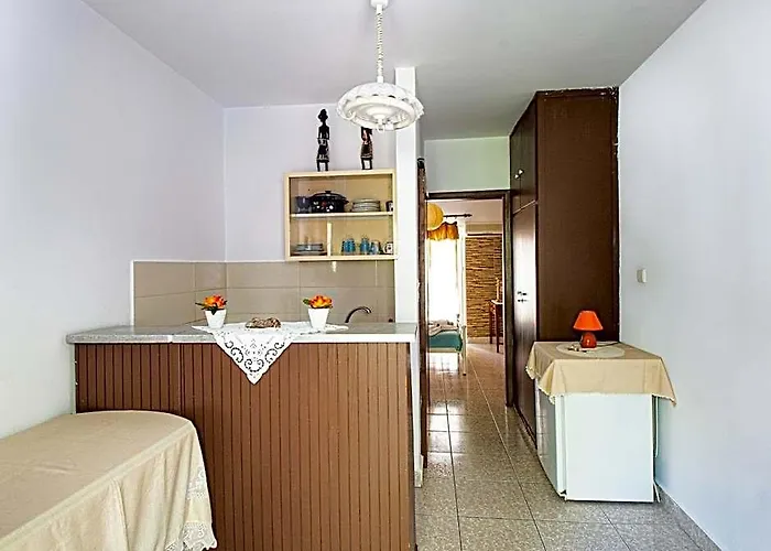 Lions Apartments Γαλατάς φωτογραφία